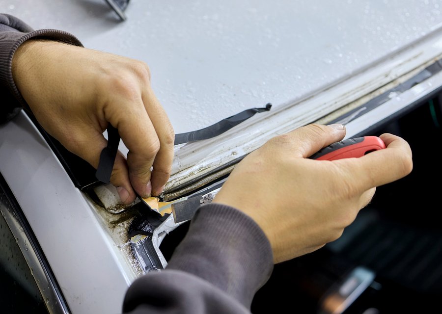 Auto glass repair MI