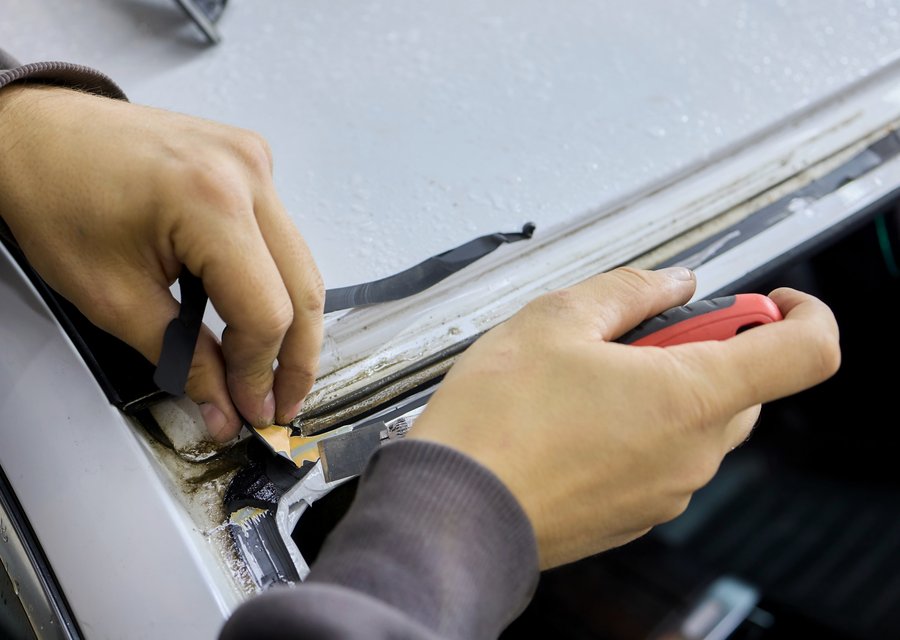 Auto glass repair FL