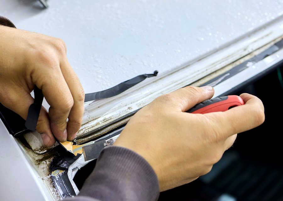 Auto glass repair FL