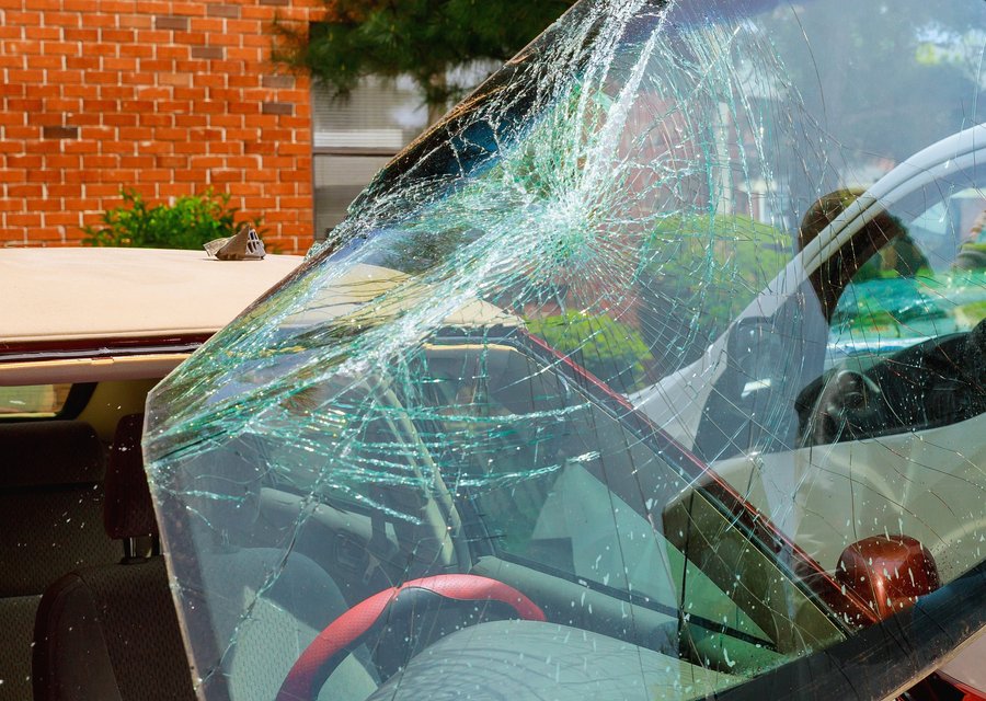 Auto glass repair MI