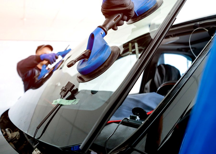 Auto glass repair CA