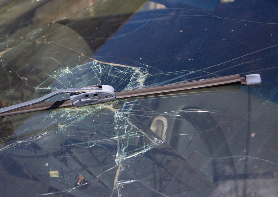 Auto glass repair KS