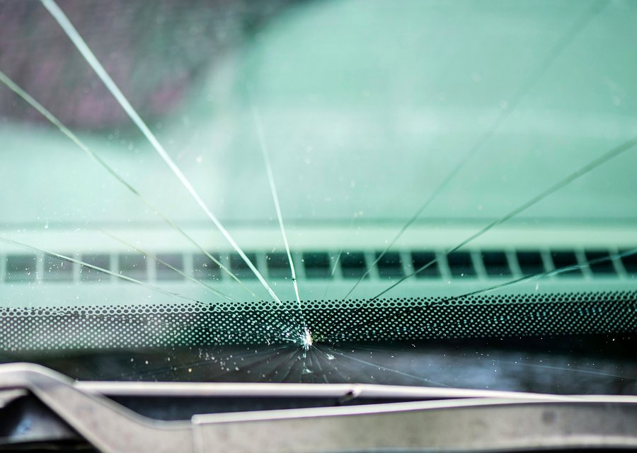 Auto glass repair MI
