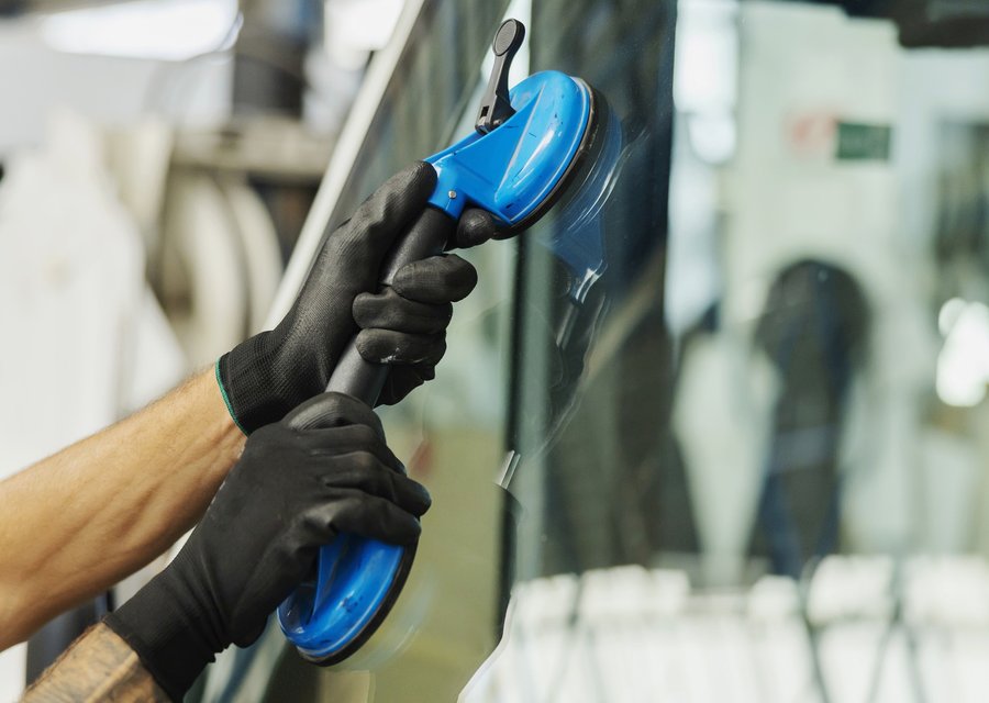 Auto glass repair MI
