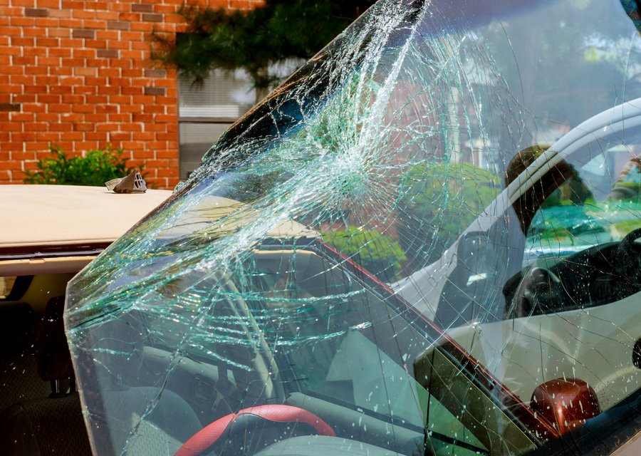 Auto glass repair MI