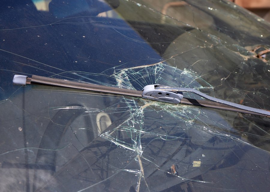 Auto glass repair CA