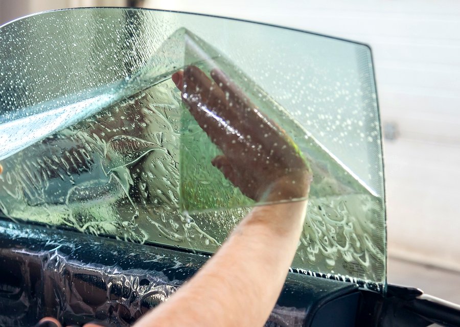 Auto glass repair MI