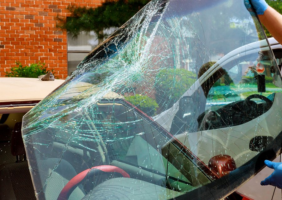 Auto glass repair AZ