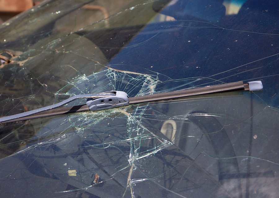 Auto glass repair MI