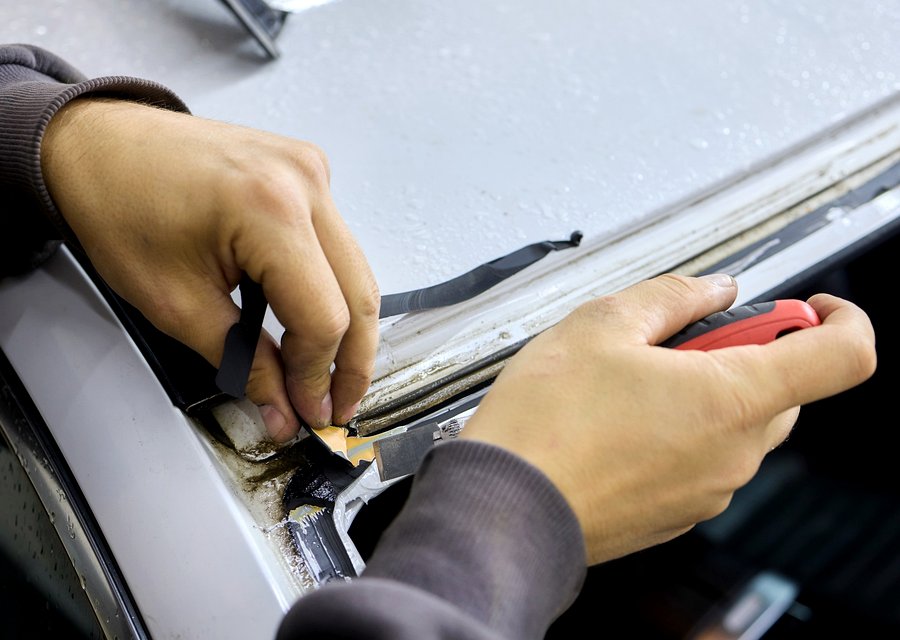 Auto glass repair KY
